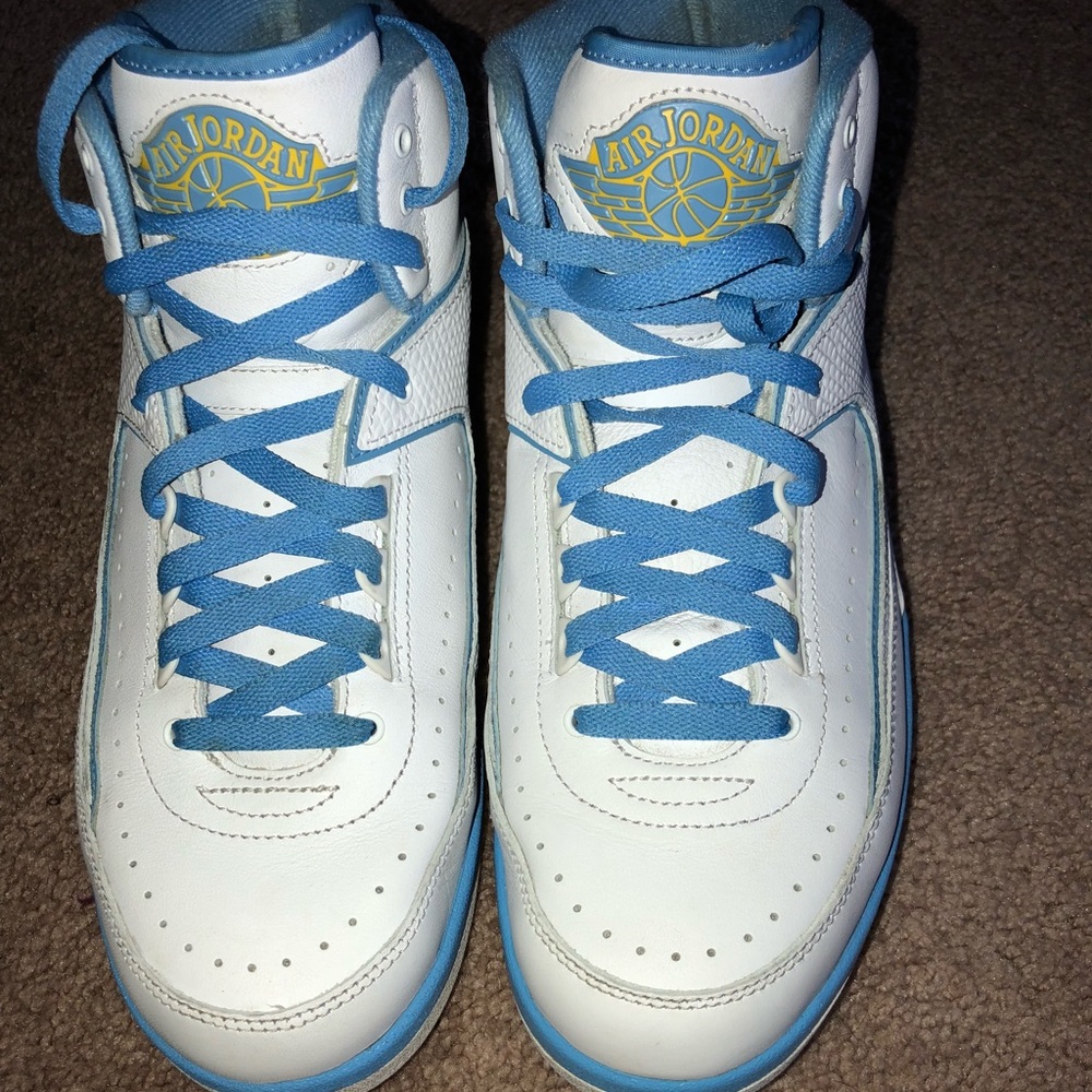 Jordan Retro “ Carmelo 2s “ *lightly worn*